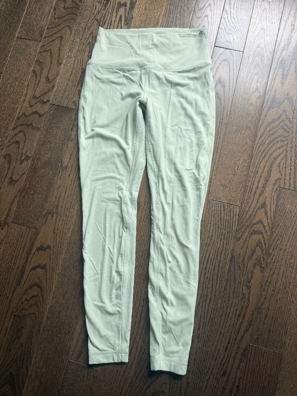 Lululemon size 8
